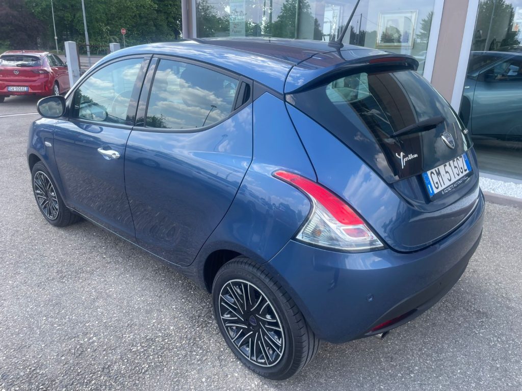 Lancia Ypsilon  1.0 FireFly 5 porte S&S Hybrid Alberta Ferretti