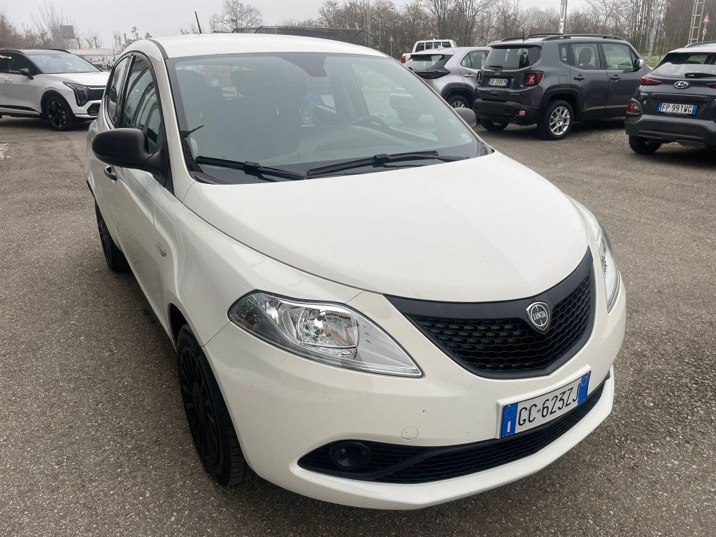Lancia Ypsilon  1.0 FireFly 5 porte S&S Hybrid Ecochic Gold