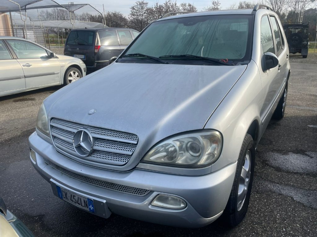 Mercedes-Benz ML 270  turbodiesel cat CDI Classic