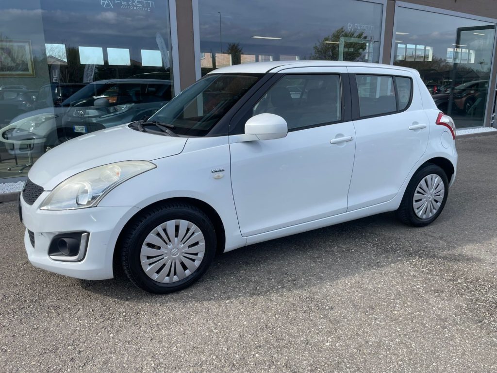 Suzuki Swift  1.3 DDiS 5 porte B-Cool Bi-Color