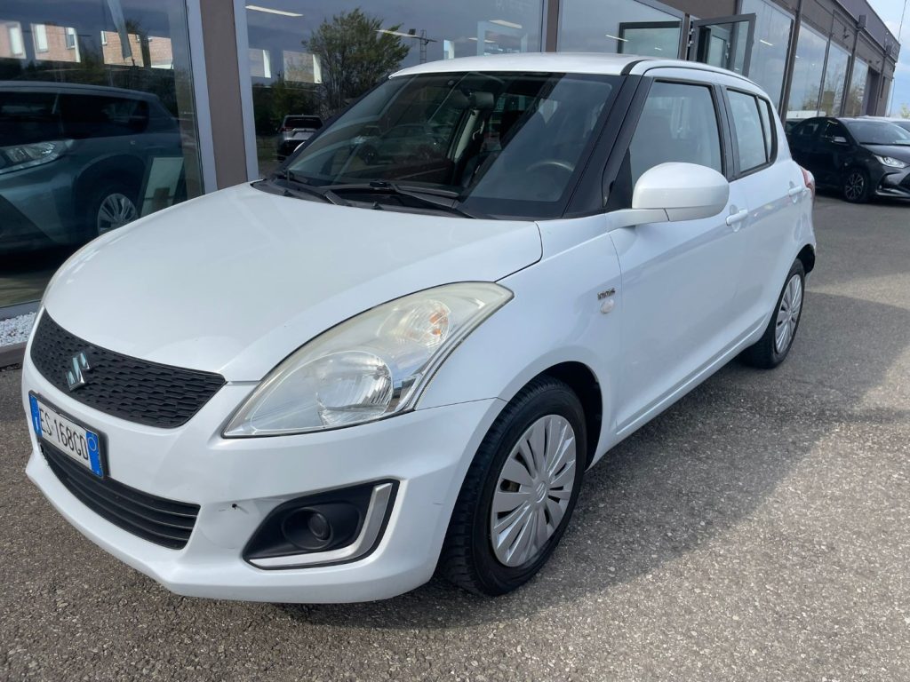 Suzuki Swift  1.3 DDiS 5 porte B-Cool Bi-Color