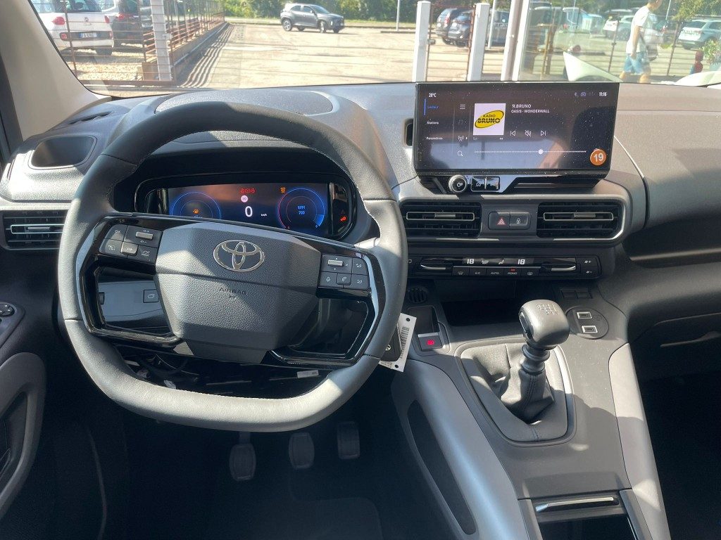 Toyota   1.5D 100 CV S&S L1 Executive