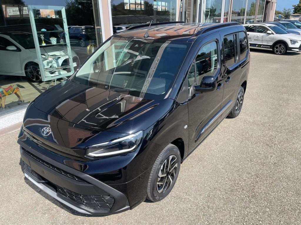 Toyota   1.5D 100 CV S&S L1 Executive