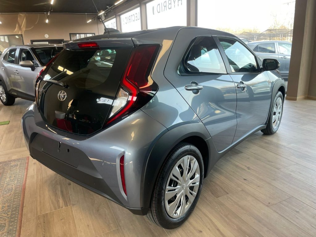 Toyota Aygo X  1.5 Hybrid 115 CV 5 porte