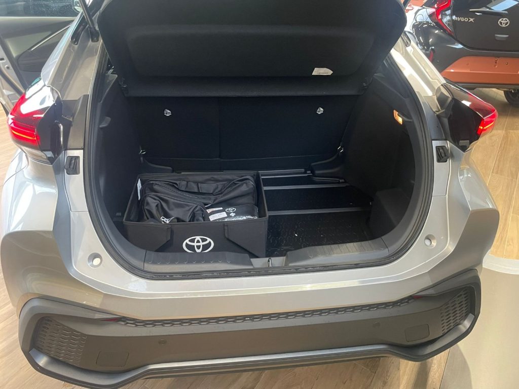 Toyota C-HR  1.8 HV Trend