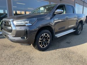 Toyota Hilux 2.4 D-4D A/T 4WD 4 porte Double Cab Executive