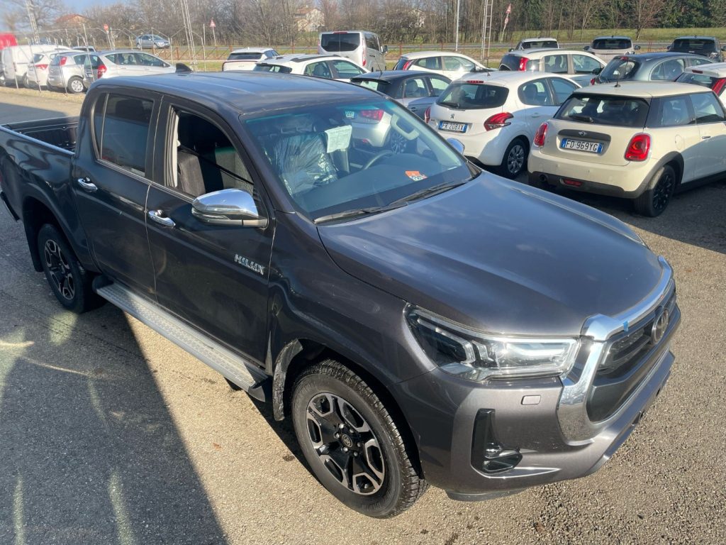 Toyota Hilux  2.4 D-4D A/T 4WD 4 porte Double Cab Executive