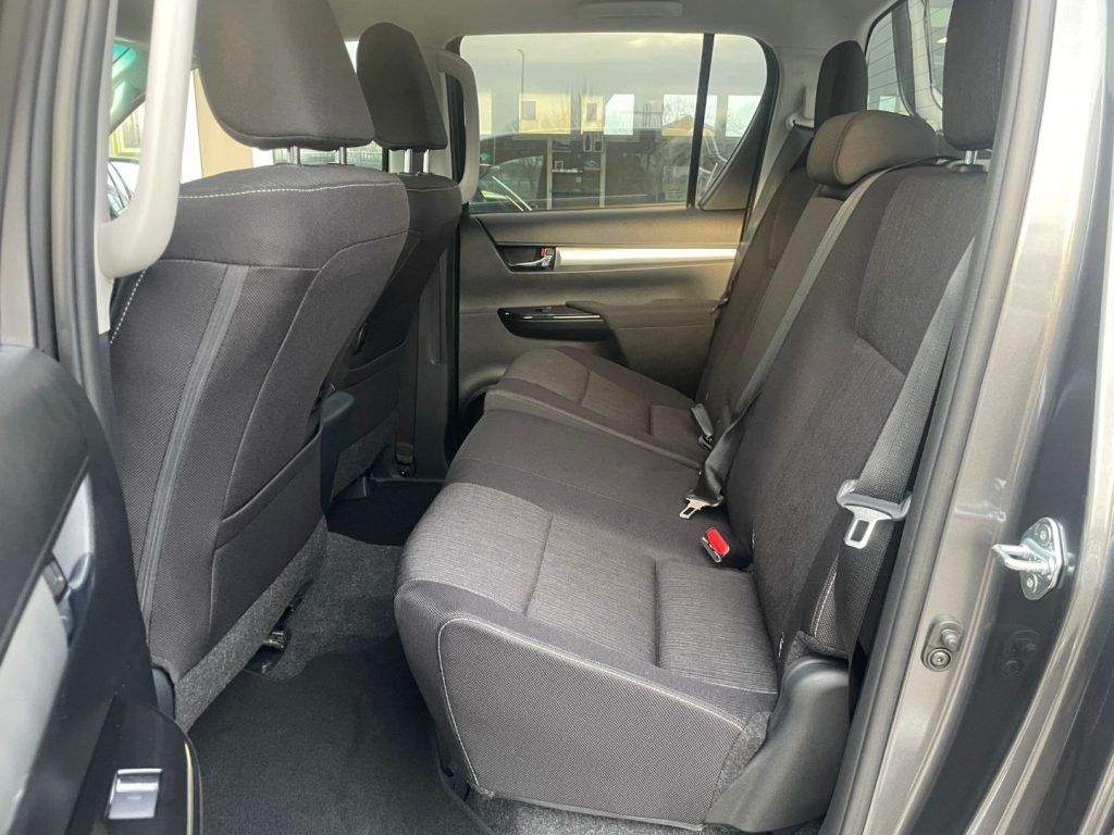 Toyota Hilux  2.4 D-4D A/T 4WD 4 porte Double Cab Executive