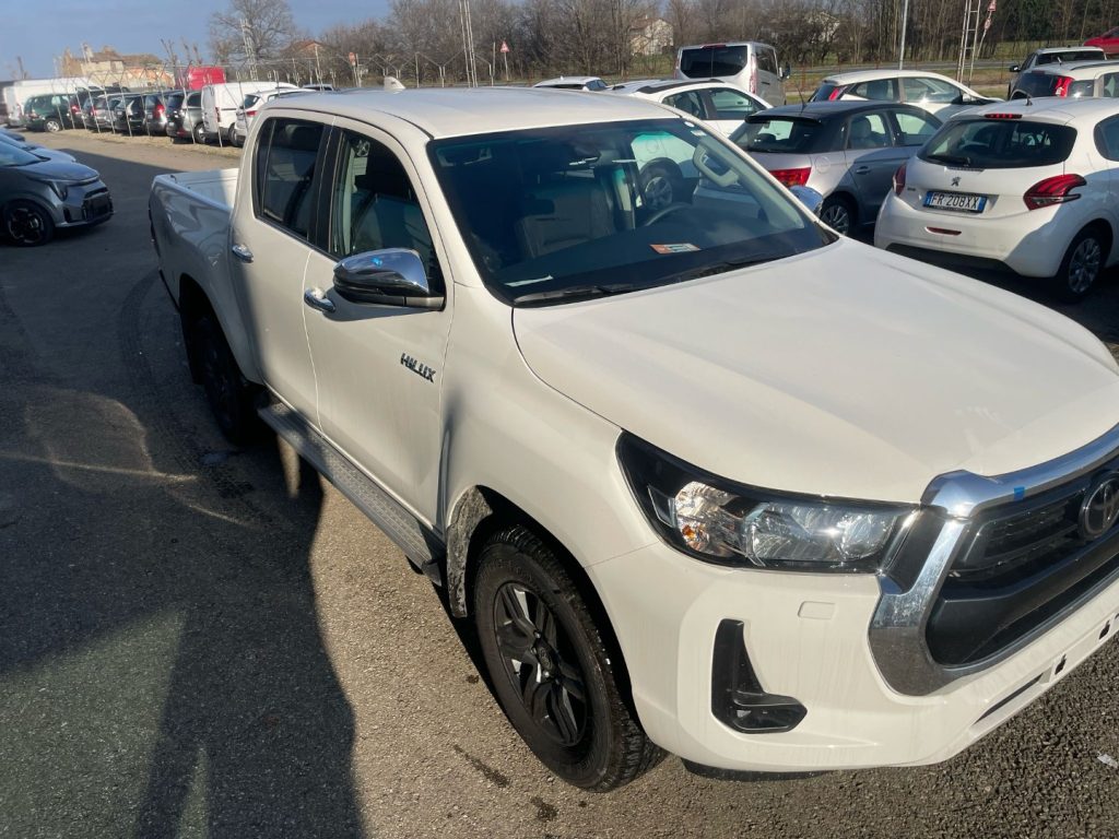 Toyota Hilux  2.4 D-4D A/T 4WD 4 porte Double Cab Executive