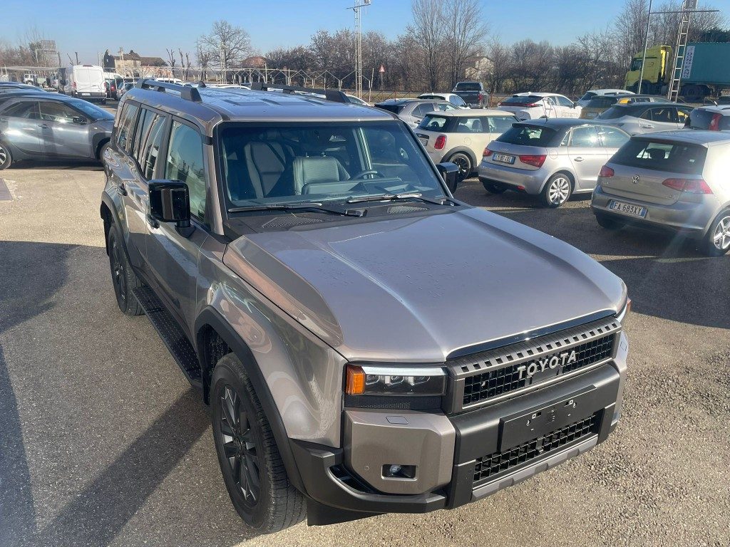 Toyota Land Cruiser  2.8 D4D A/T AWD ICON