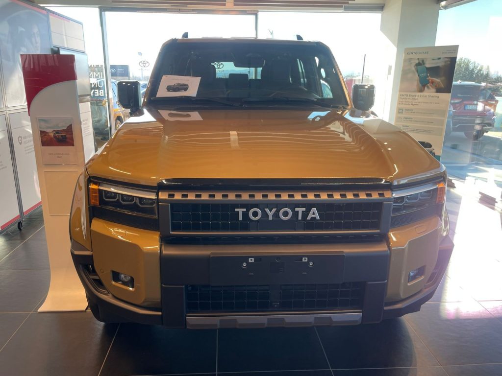 Toyota Land Cruiser  2.8 D4D A/T AWD ICON