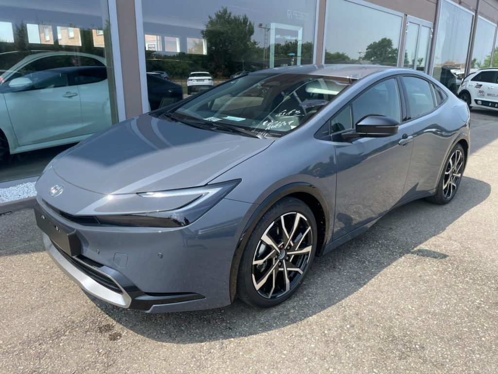 Toyota Prius  2.0 Plug-in Hybrid Lounge