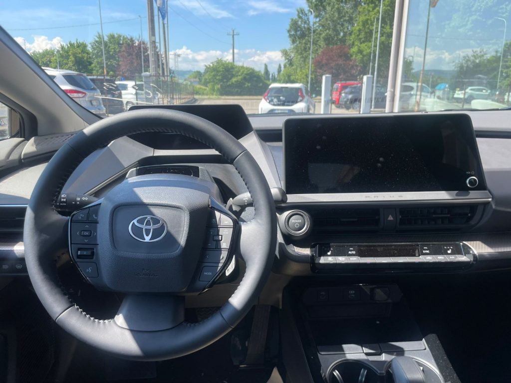 Toyota Prius  2.0 Plug-in Hybrid Lounge