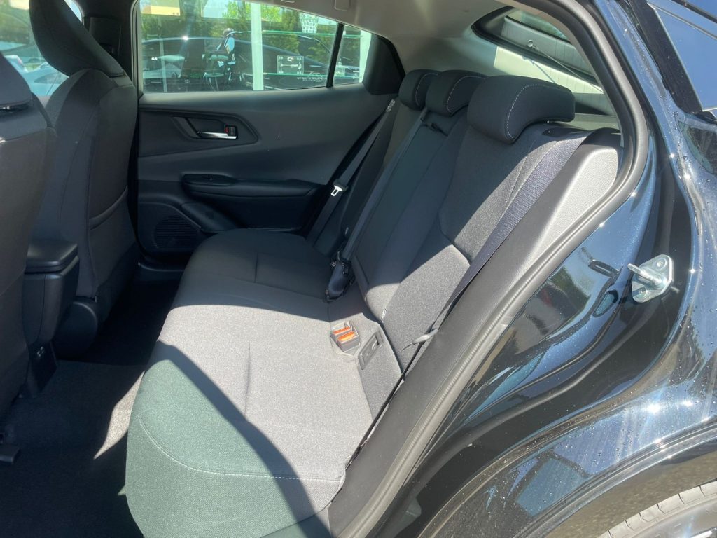 Toyota Prius  2.0 Plug-in Hybrid Lounge