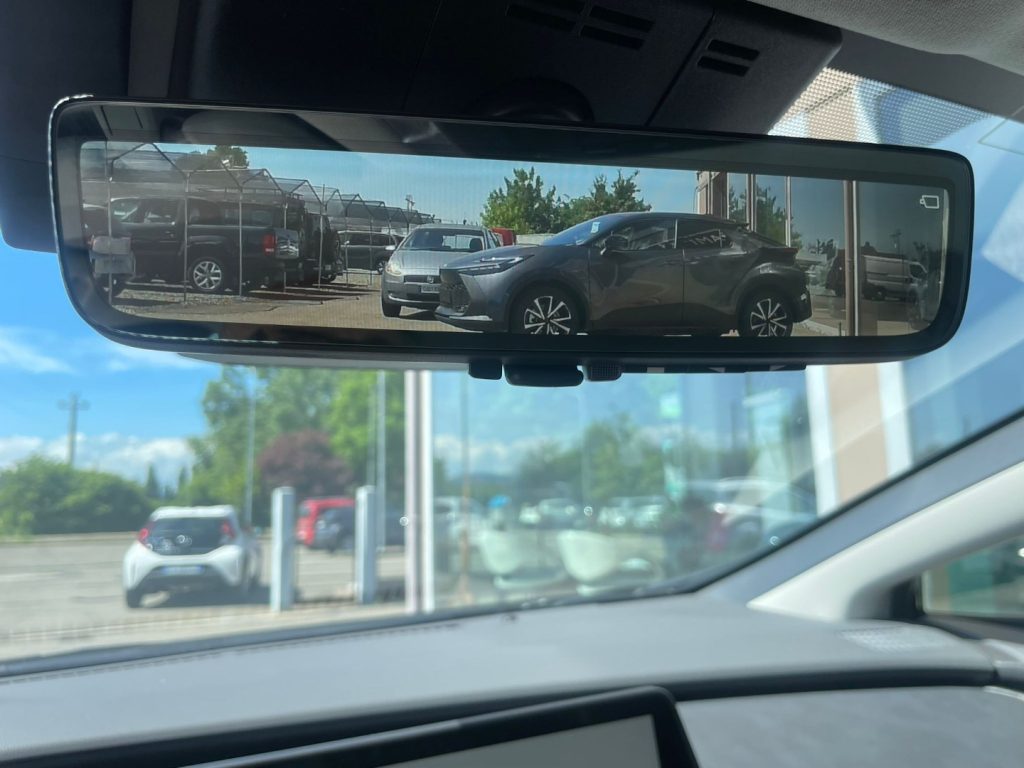 Toyota Prius  2.0 Plug-in Hybrid Lounge