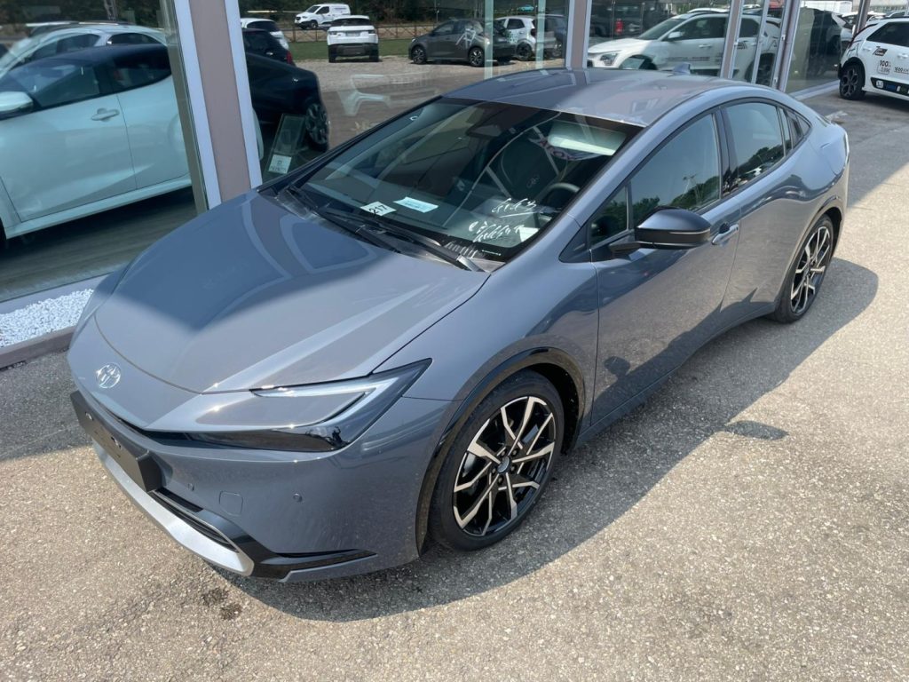 Toyota Prius  2.0 Plug-in Hybrid Lounge