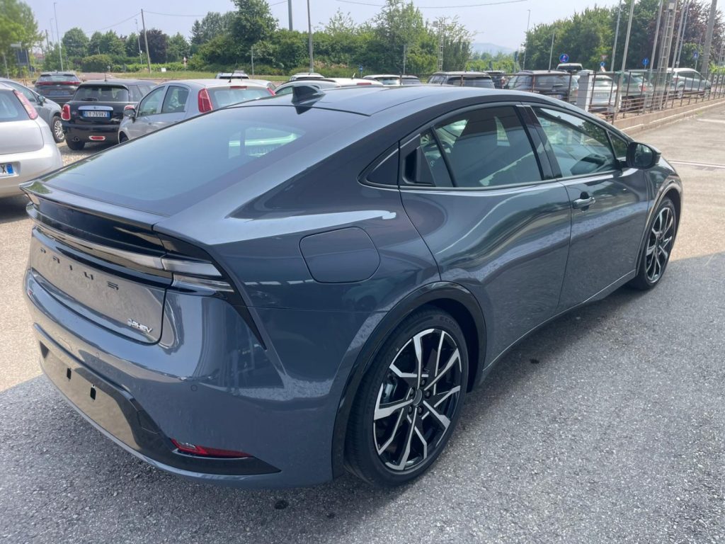 Toyota Prius  2.0 Plug-in Hybrid Lounge