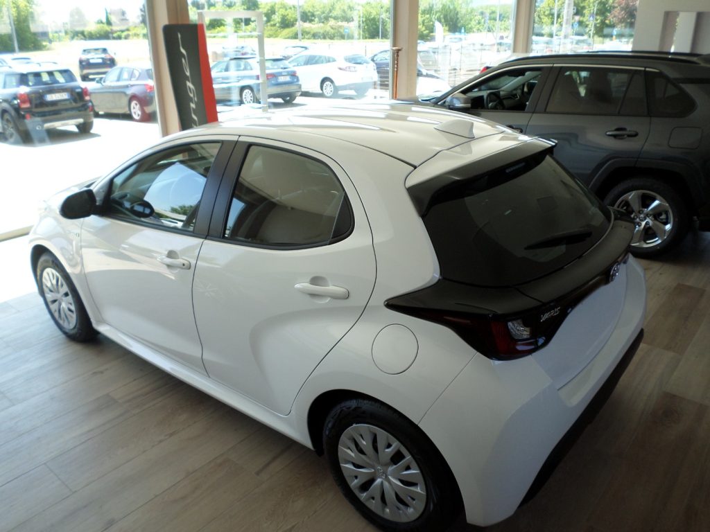 Toyota Yaris  1.5 Hybrid 5 porte Active