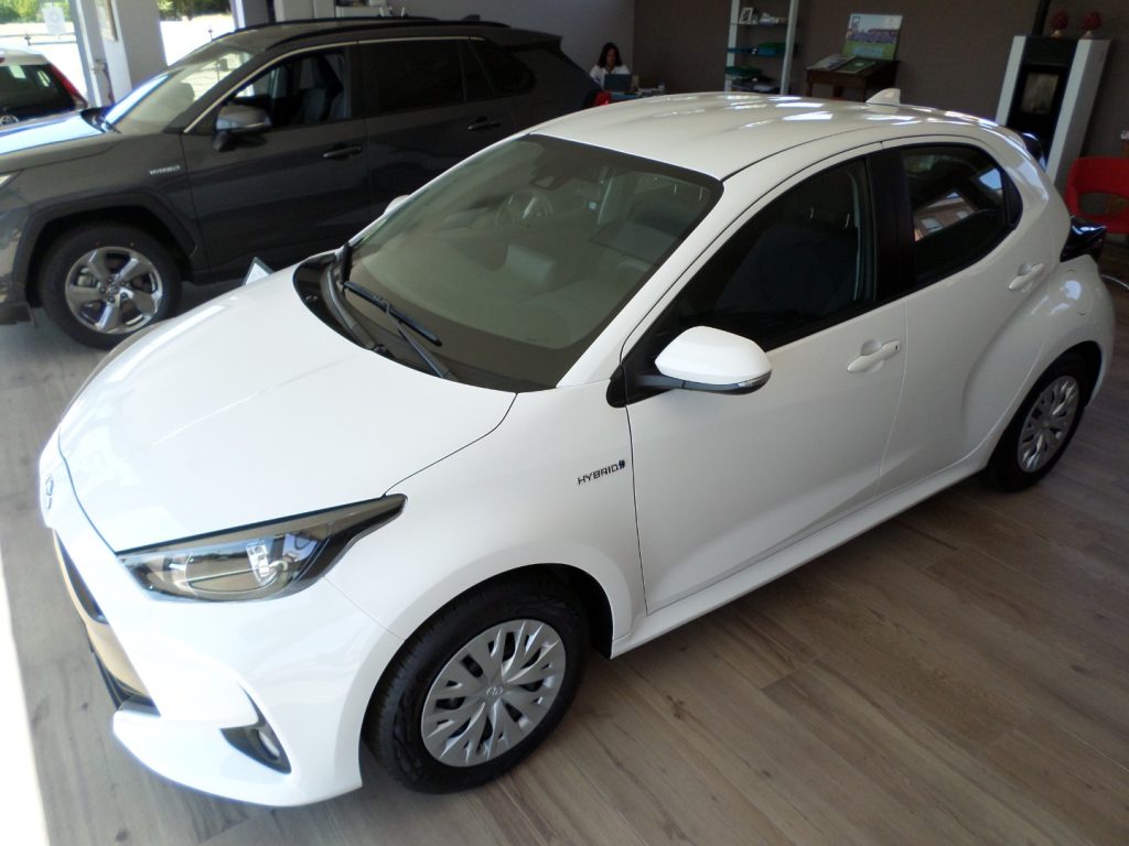 Toyota Yaris  1.5 Hybrid 5 porte Active