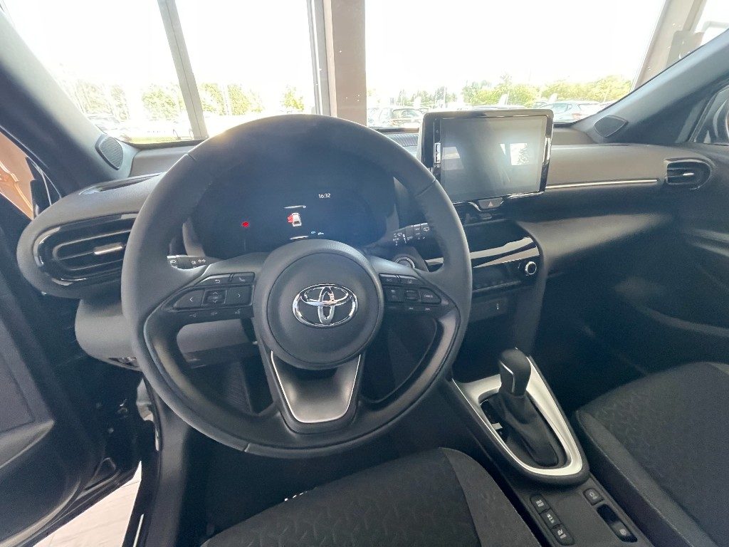 Toyota Yaris Cross  1.5 Hybrid 5p. E-CVT Trend