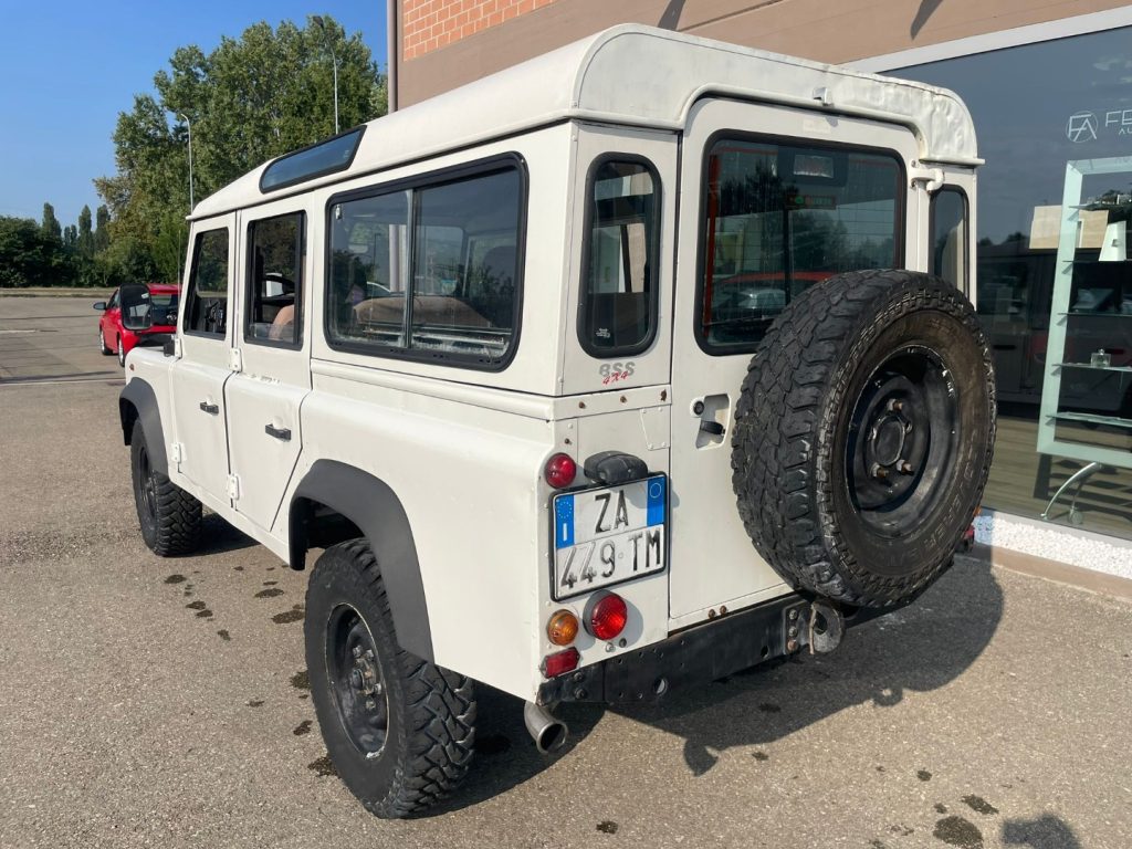 Land Rover Defender  Defender 110 2.5 Td5 cat S.W. SE