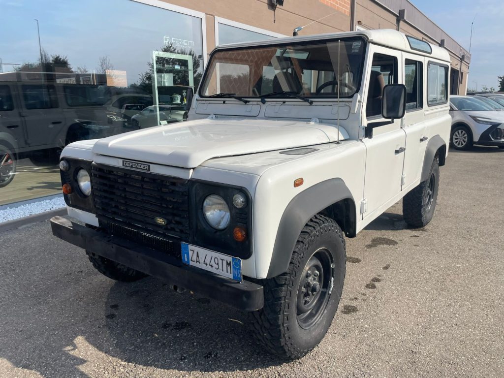Land Rover Defender  Defender 110 2.5 Td5 cat S.W. SE