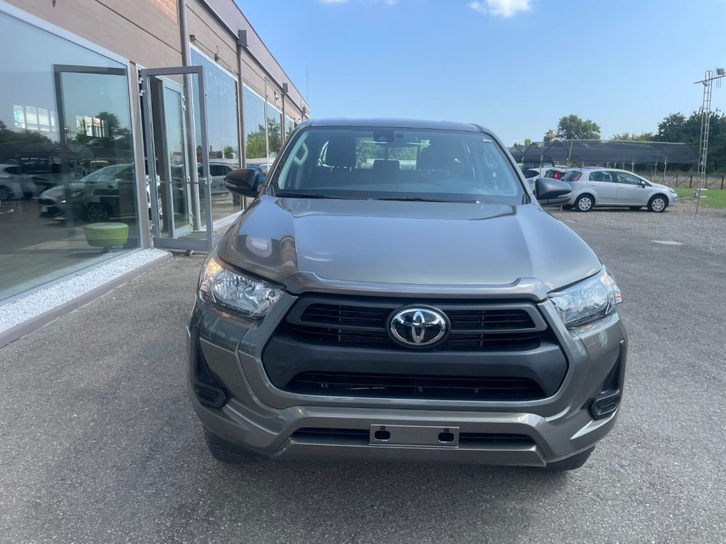 Toyota Hilux  2.4 D-4D A/T 4WD 4 porte Double Cab Comfort