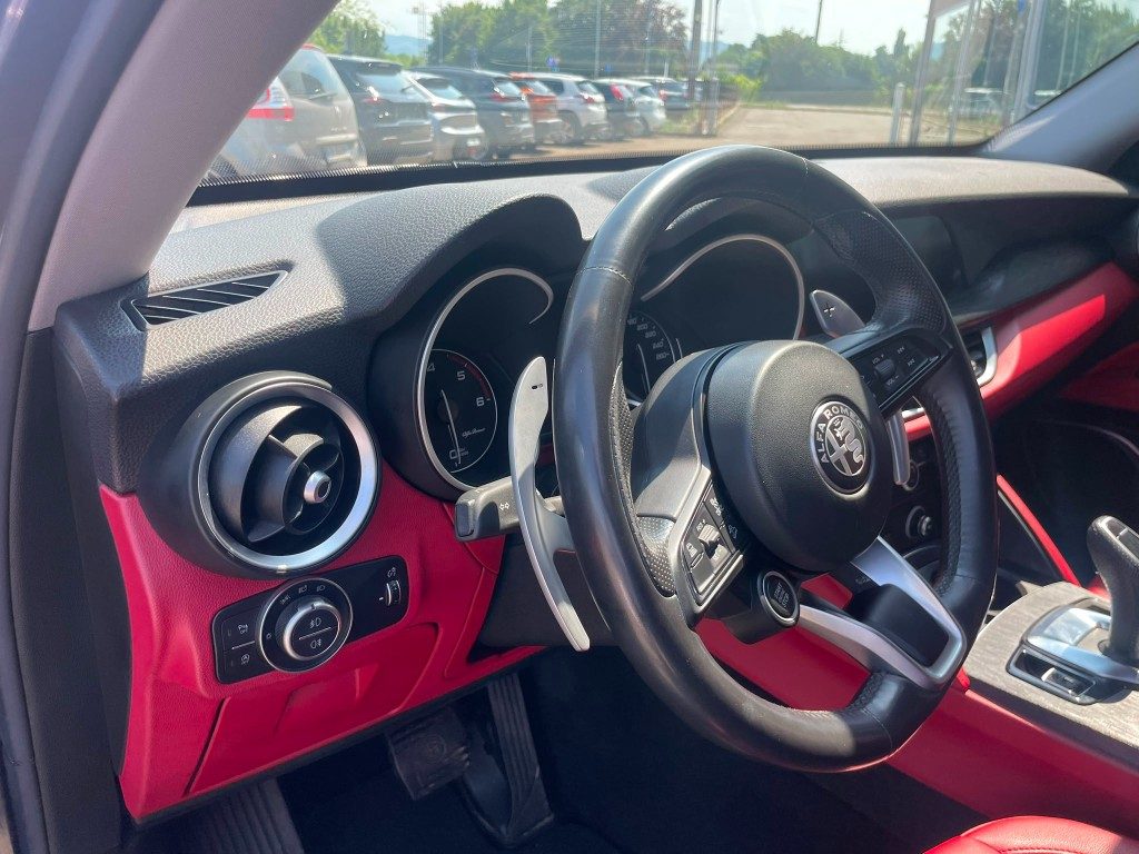 Alfa Romeo Stelvio  2.2 Turbodiesel 190 CV AT8 RWD Executive