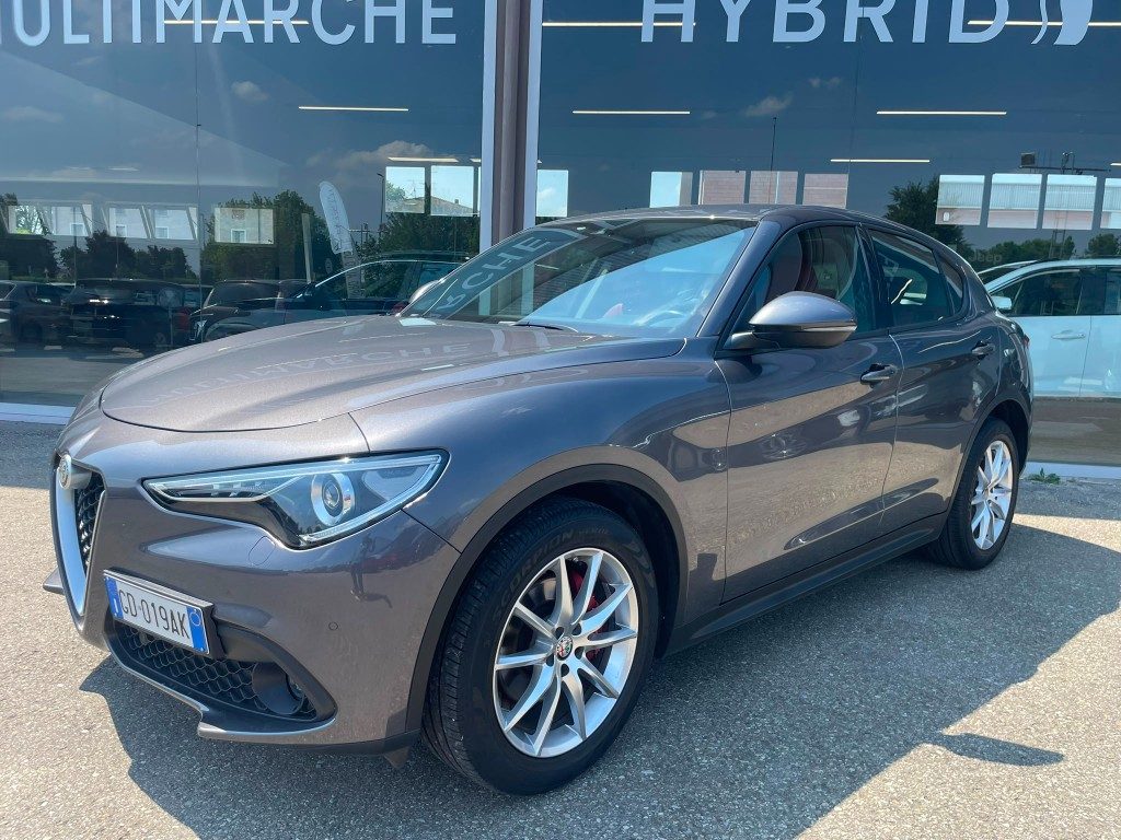 Alfa Romeo Stelvio  2.2 Turbodiesel 190 CV AT8 RWD Executive
