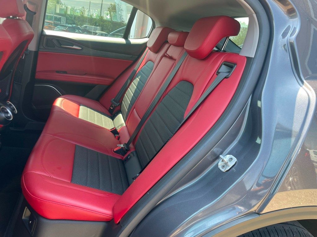 Alfa Romeo Stelvio  2.2 Turbodiesel 190 CV AT8 RWD Executive