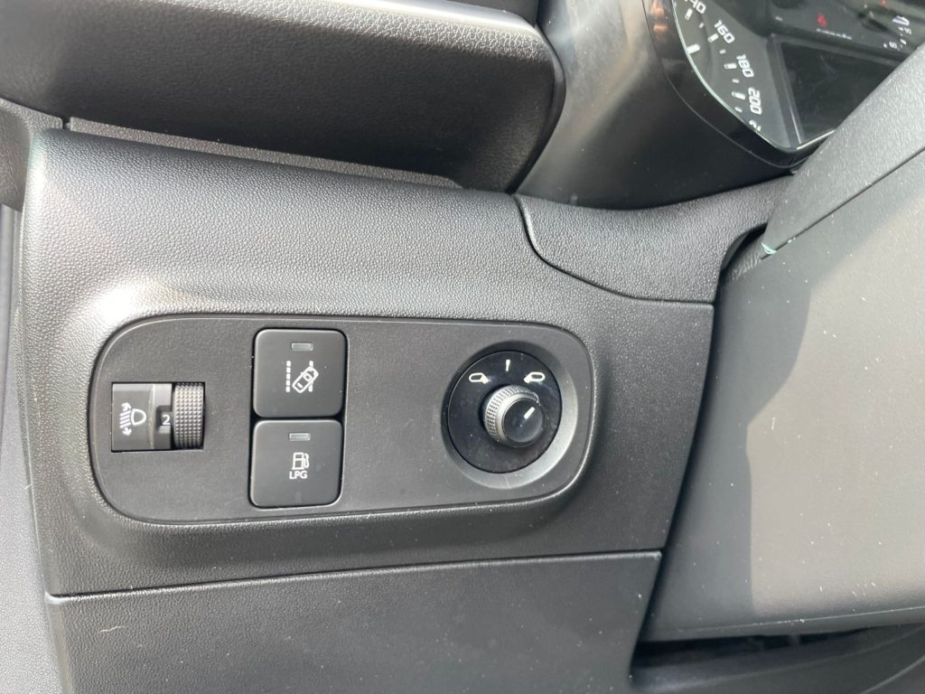 Citroen C3  PureTech 82 GPL Shine