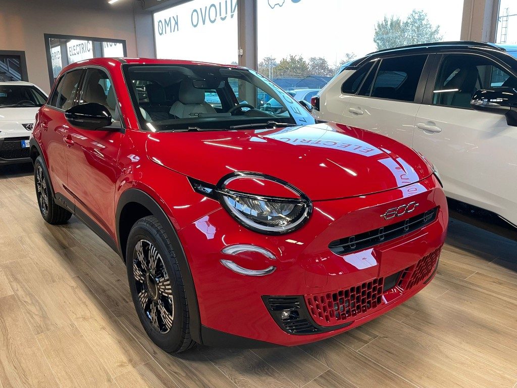 Fiat 600  Hybrid 110 CV DCT MHEV Icon