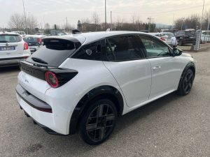 Lancia Ypsilon Hybrid e-DCT