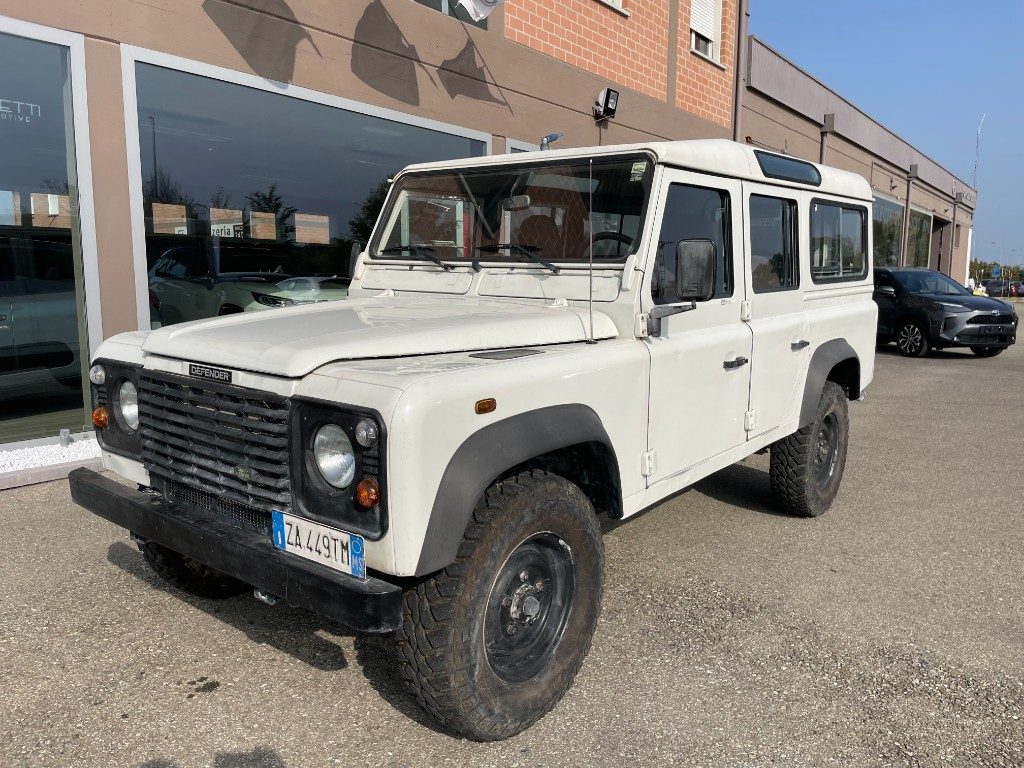 Land Rover Defender  Defender 110 2.5 Td5 cat S.W. SE