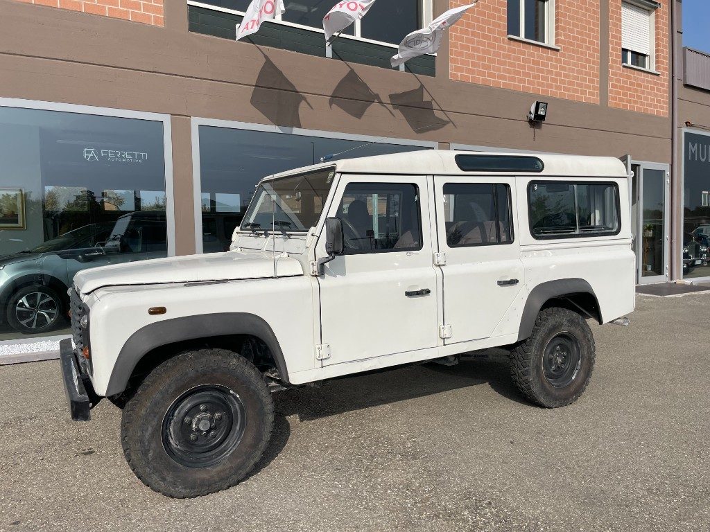 Land Rover Defender  Defender 110 2.5 Td5 cat S.W. SE