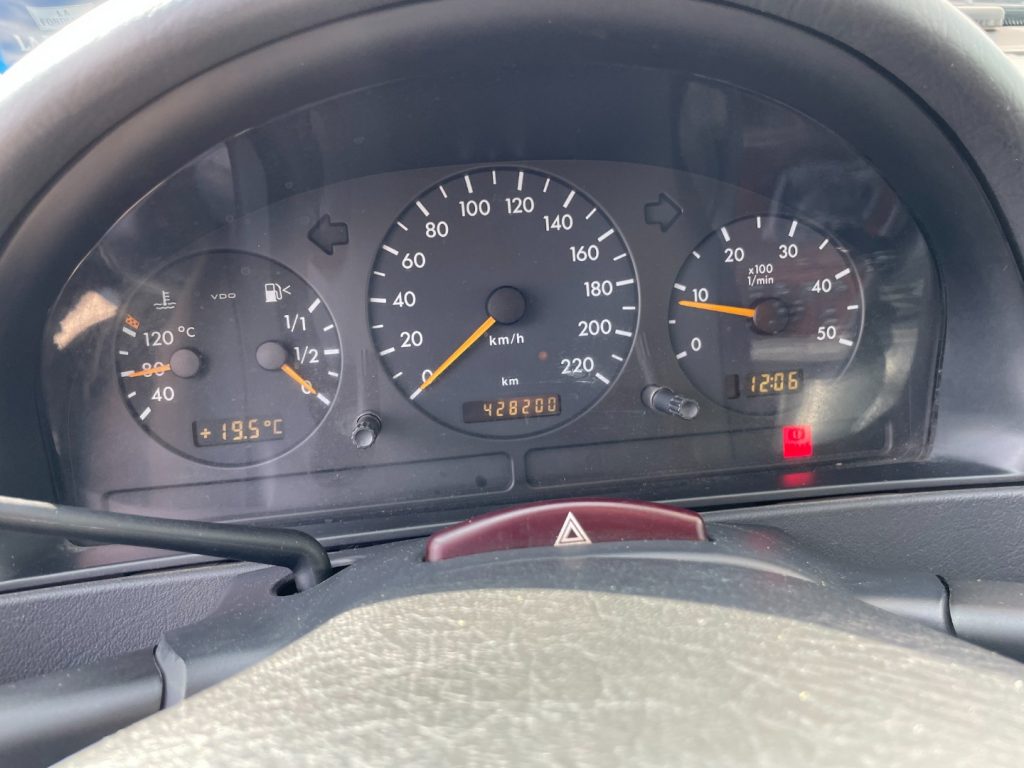 Mercedes-Benz ML 270  turbodiesel cat CDI