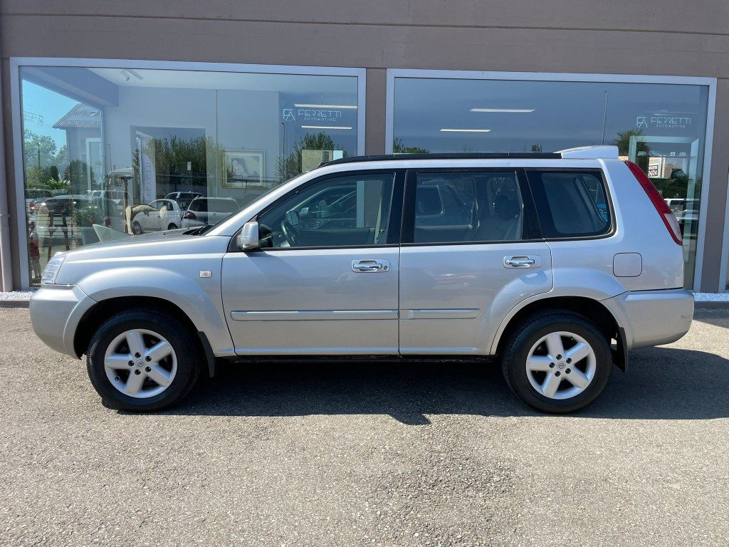 Nissan X-Trail  2.2 dCi Elegance