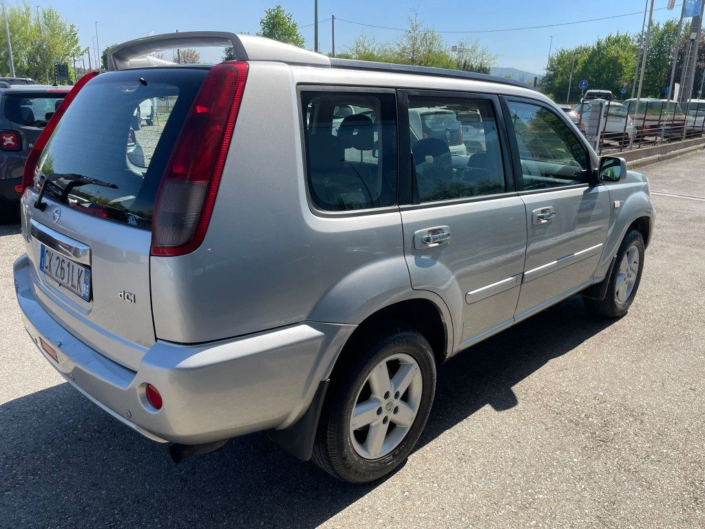 Nissan X-Trail  2.2 dCi Elegance
