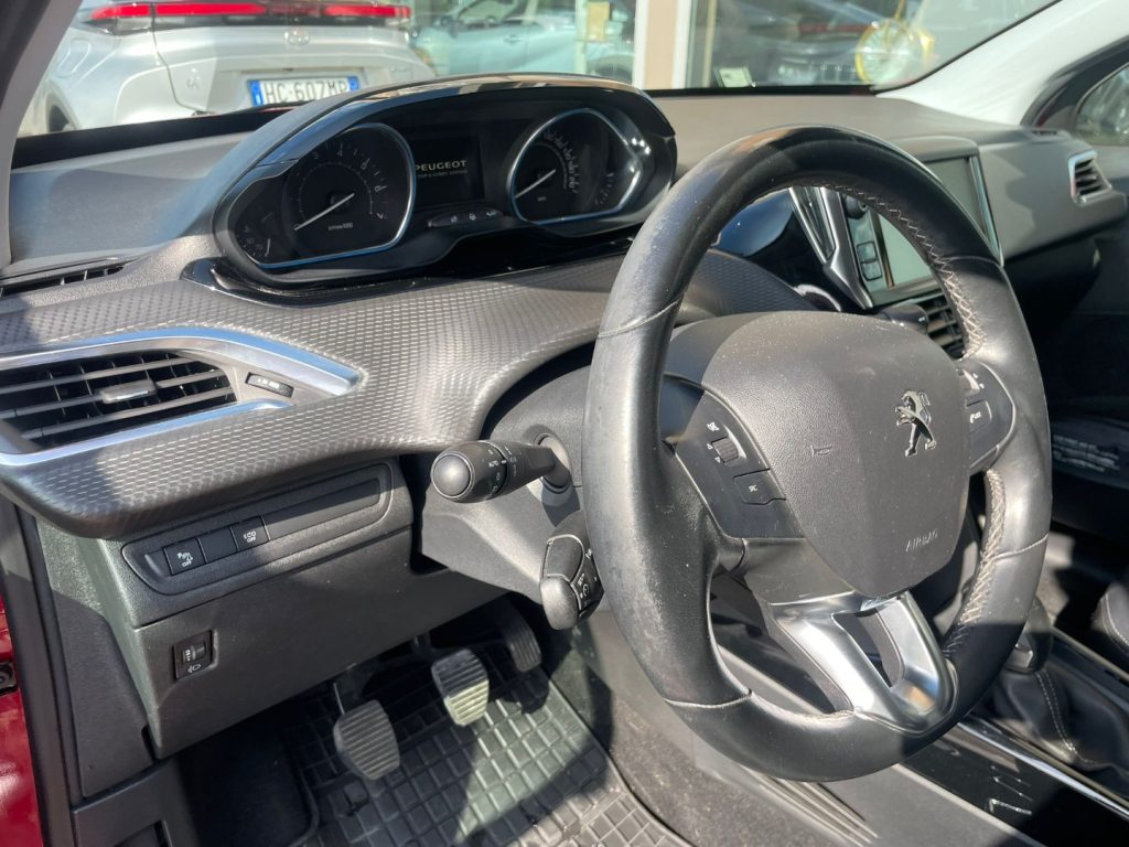 Peugeot 2008  1° serie PureTech 82 5 porte Allure