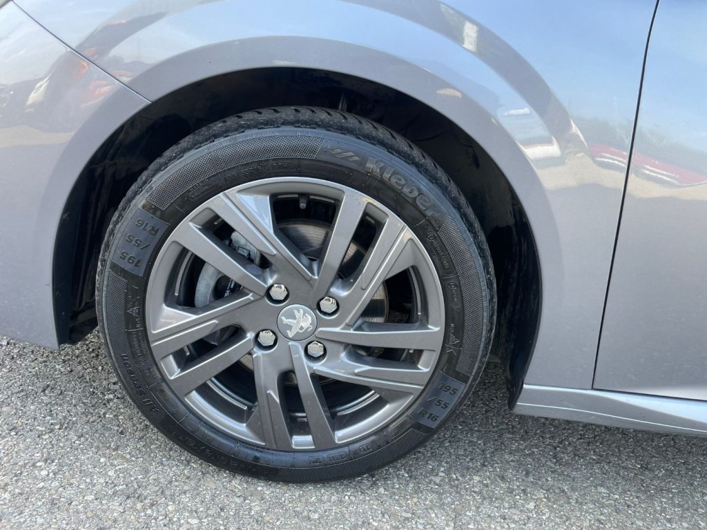 Peugeot 208  BlueHDi 100 Stop&Start 5 porte GT Pack