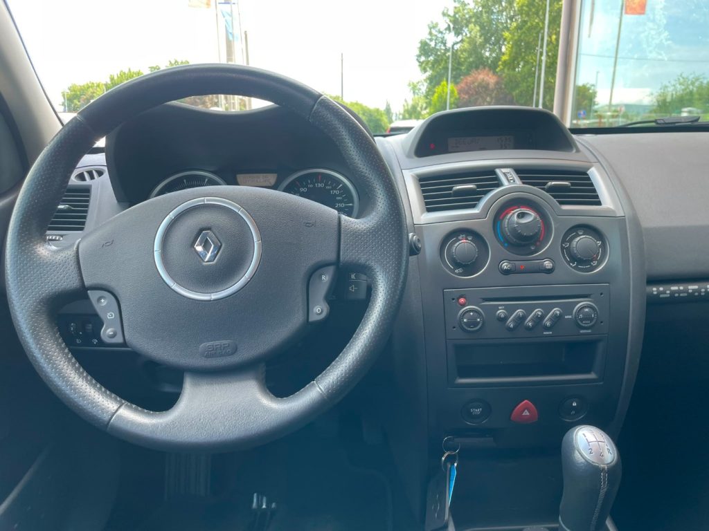 Renault Megane  1.6 16V Grandtour S.S. Exception