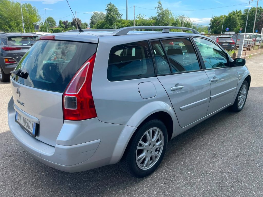 Renault Megane  1.6 16V Grandtour S.S. Exception