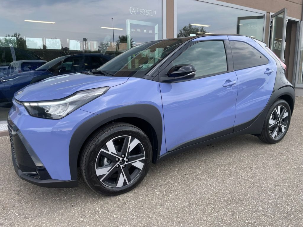 Toyota Aygo X  1.5 Hybrid 115 CV 5 porte Icon
