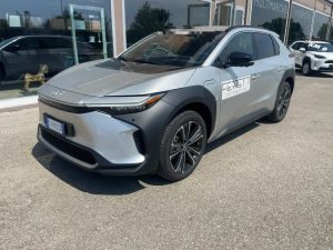 Toyota bZ4X EV 204 CV MC25
