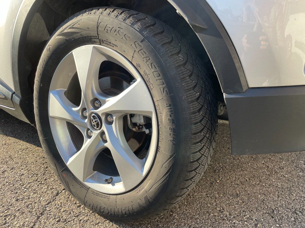 Toyota C-HR  1.8 Hybrid E-CVT Active