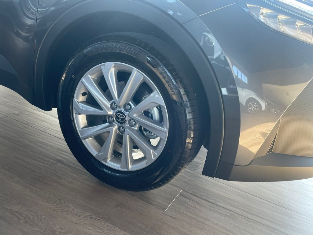 Toyota C-HR  2.0 PHEV Active