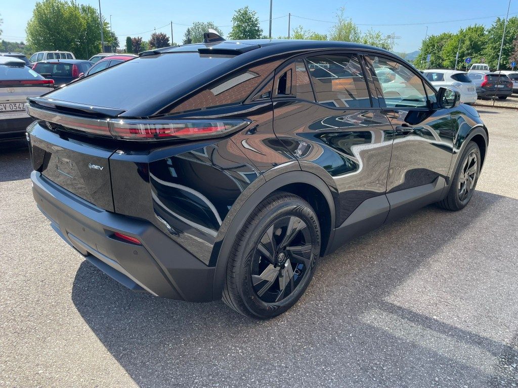 Toyota C-HR+  55.7 kWh