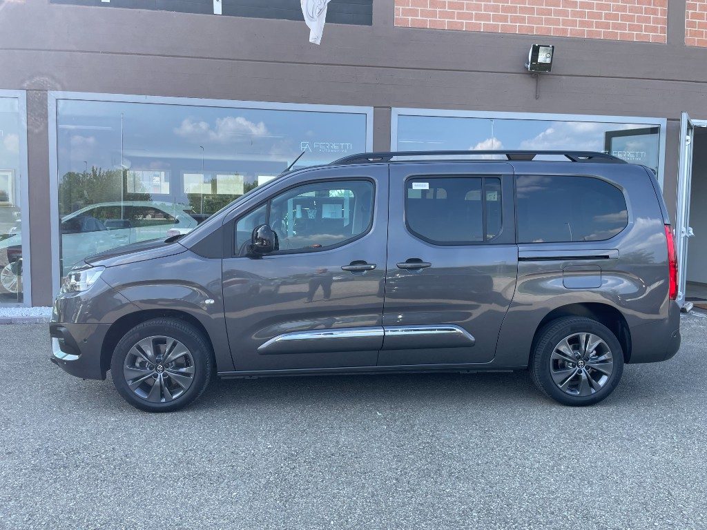 Toyota   Electric 50kWh L1 Short D Executive