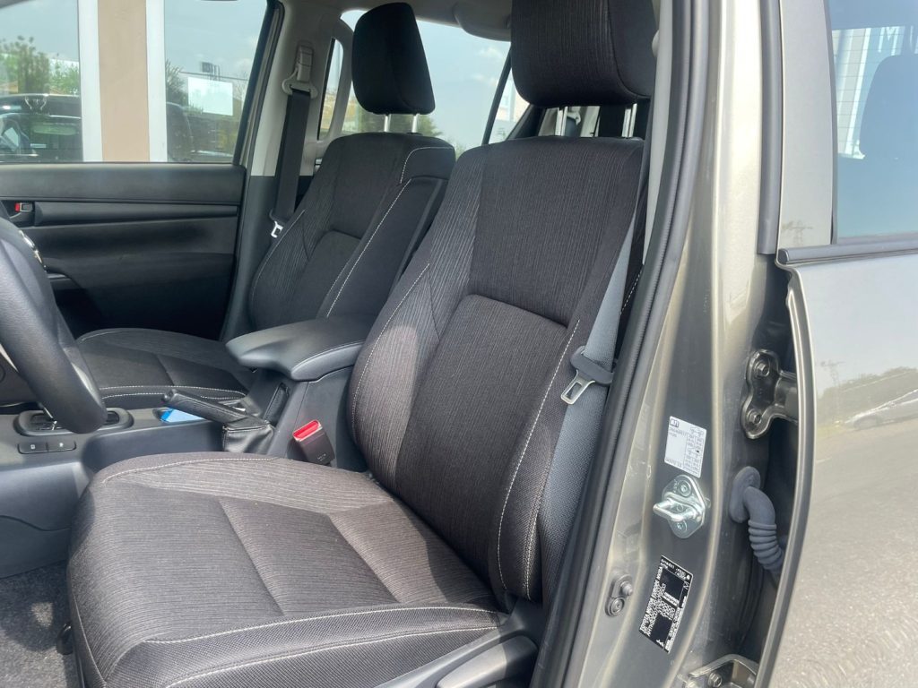 Toyota Hilux  2.4 D-4D A/T 4WD 4 porte Double Cab Comfort