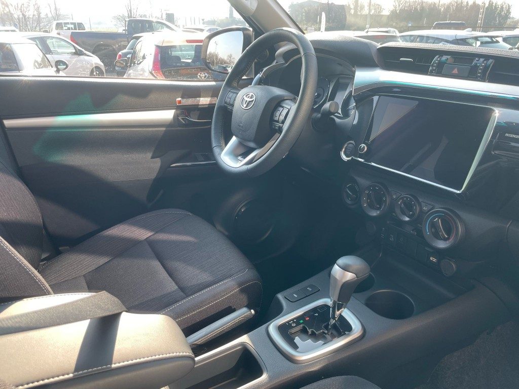 Toyota Hilux  2.4 D-4D A/T 4WD 4 porte Double Cab Executive